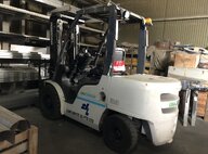 Used UNIC YG1F2A35U 3.5 Ton  Forklift For Sale in Singapore