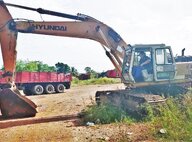 Used Hyundai 320-3 Excavator For Sale in Singapore