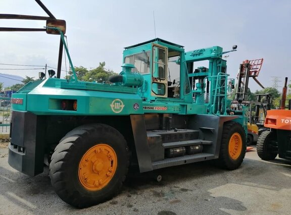 Used Forklifts For Sale in Malaysia - HeavyMart.com