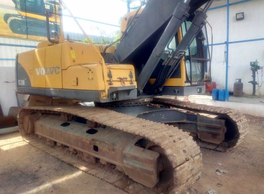 Used Volvo EC210B Excavator For Sale In India - HeavyMart.com