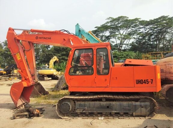 Used Hitachi Excavators For Sale in Malaysia - HeavyMart.com