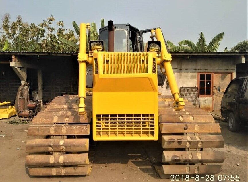 Used Komatsu D P Bulldozer For Sale In Indonesia Heavymart Com