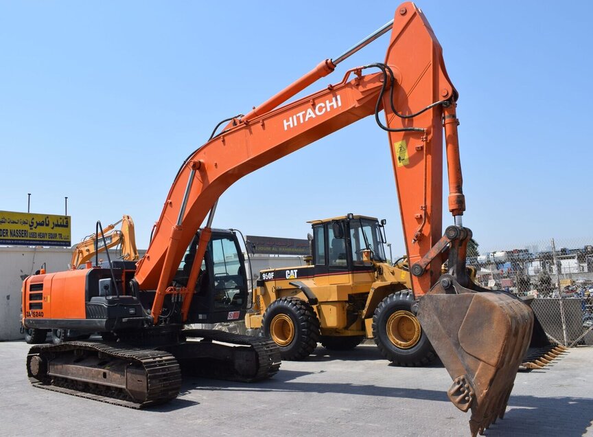 Used Hitachi ZX240 Excavator For Sale in United Arab Emirates ...