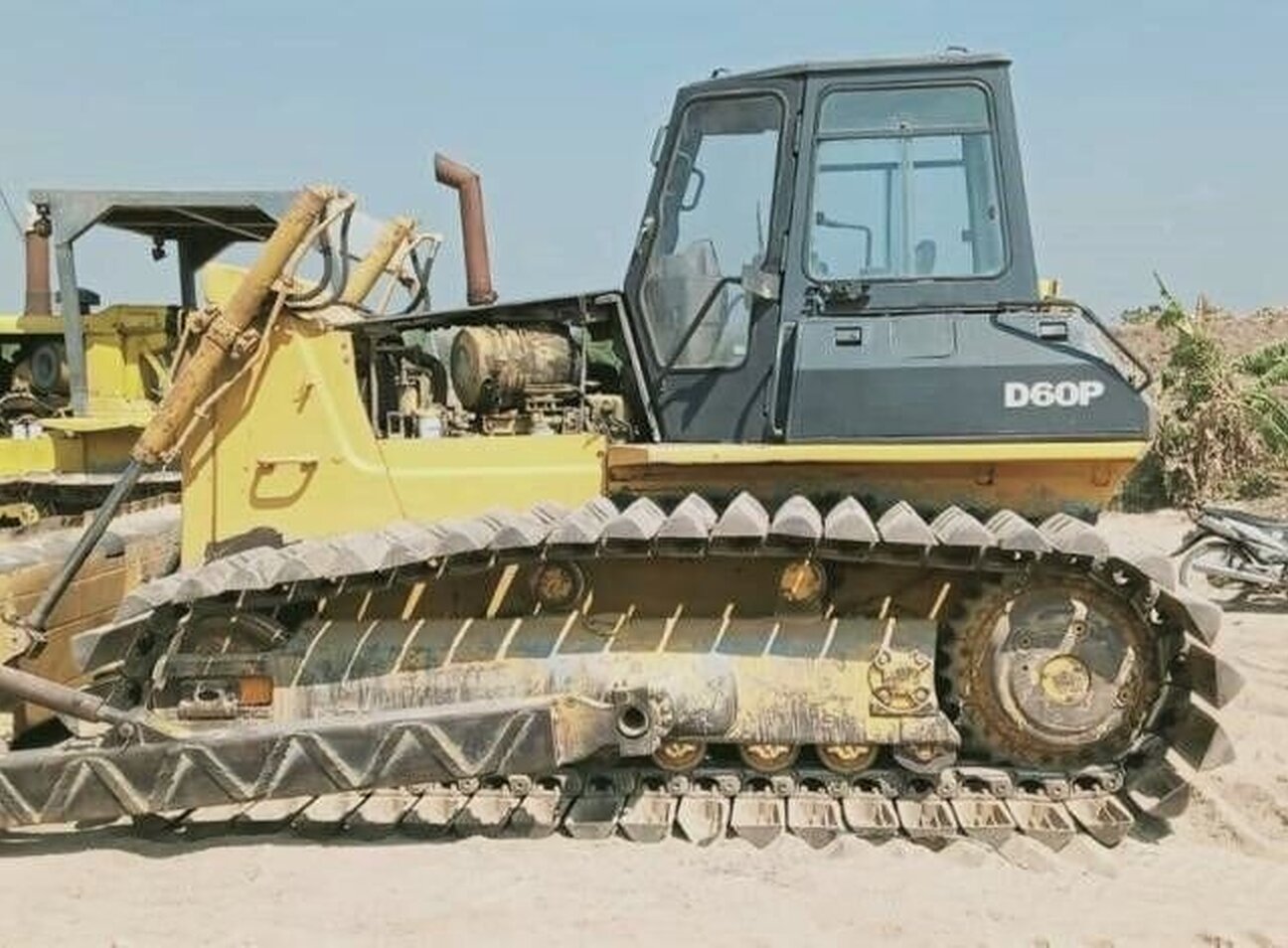 Used Komatsu D P Bulldozer For Sale In Indonesia HeavyMart Com