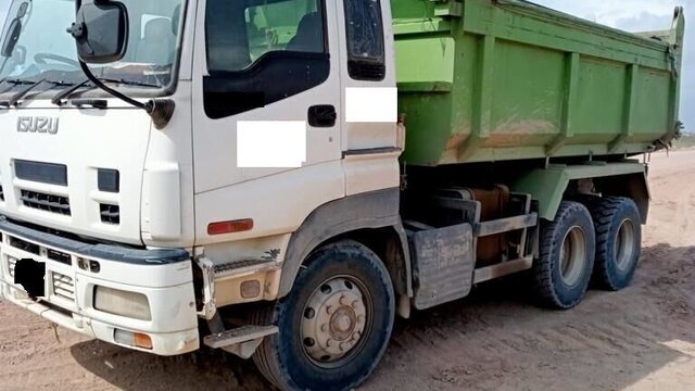 Isuzu Tipper